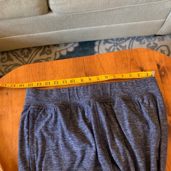 Lululemon sweatpants - Picture 9 of 9